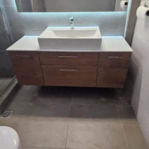 Ειδικές Κατασκευές 1682